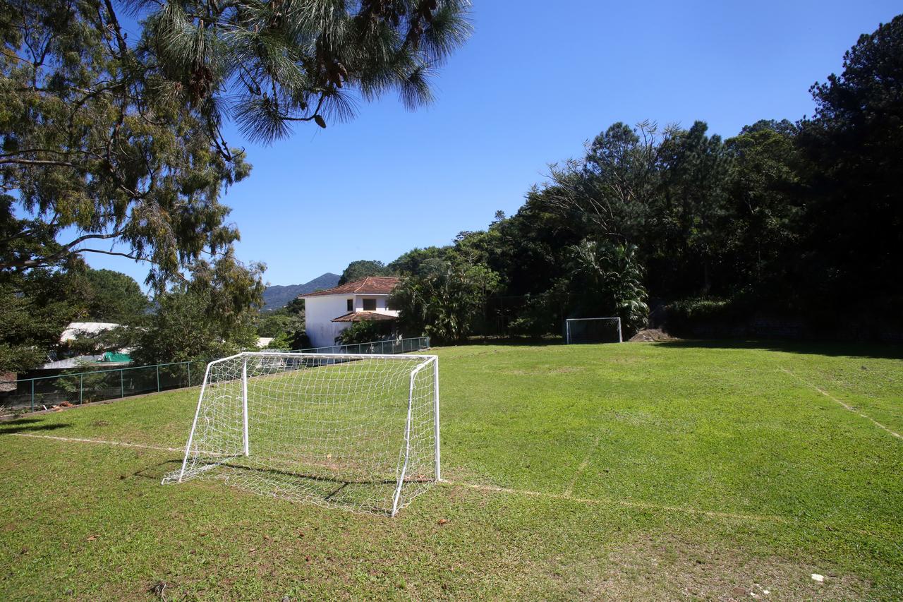 Hotel Praia Mole Eco Village - campo de futebol