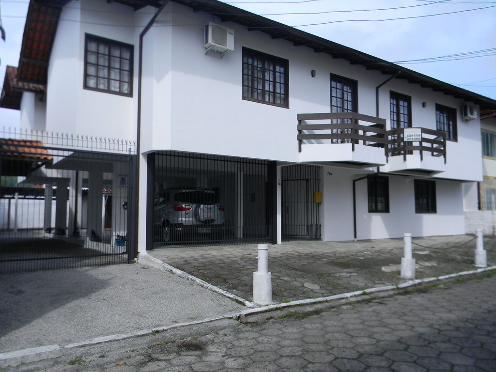 Apartamentos de temporada na Cachoeira do Bom Jesus Florianópolis